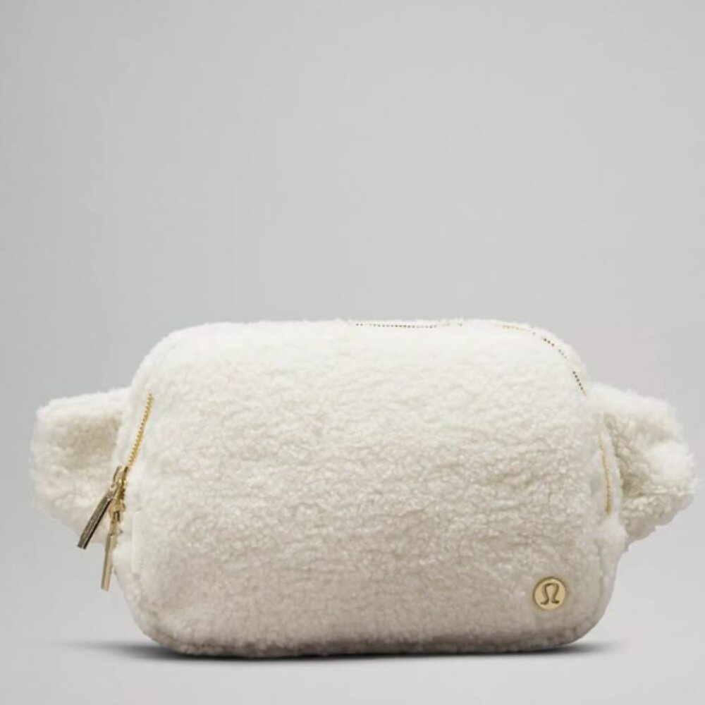 Lululemon Everywhere Belt Bag Large 2l Fleece